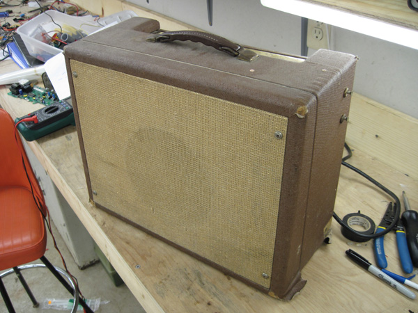 A front view of the amp.